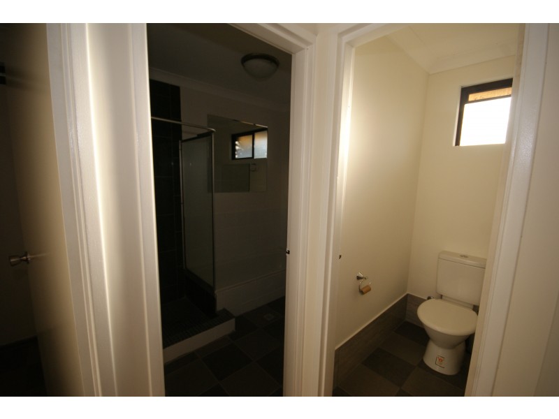 68 Cambridge Crescent, Cooloongup WA 6168