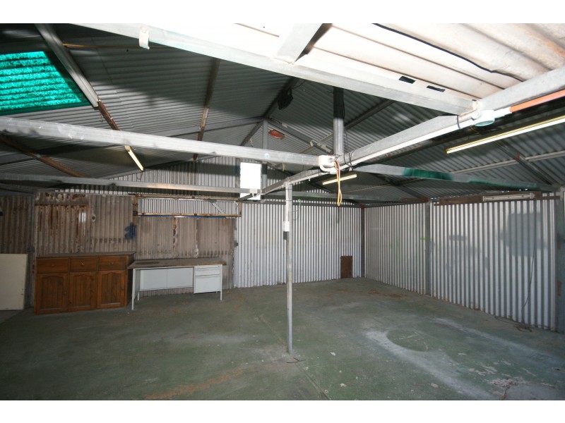 68 Cambridge Crescent, Cooloongup WA 6168