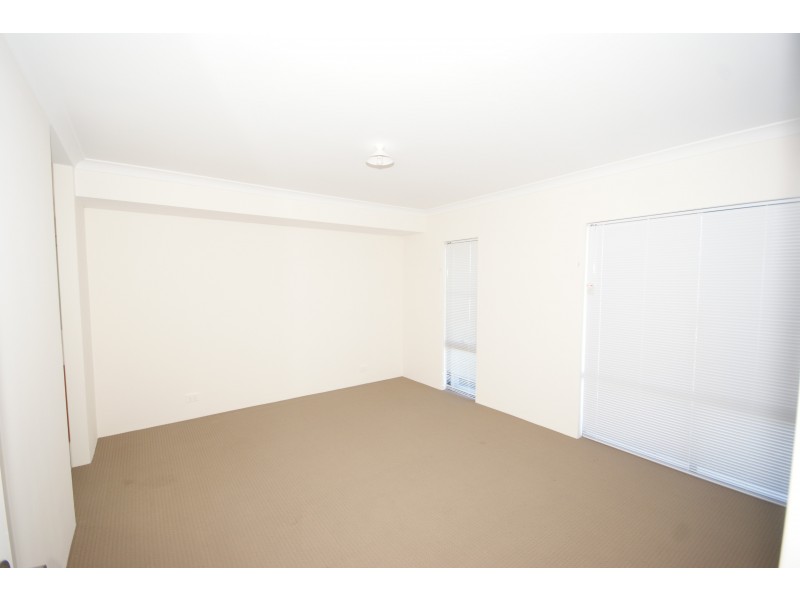 11 Amadeus Way, Success WA 6164
