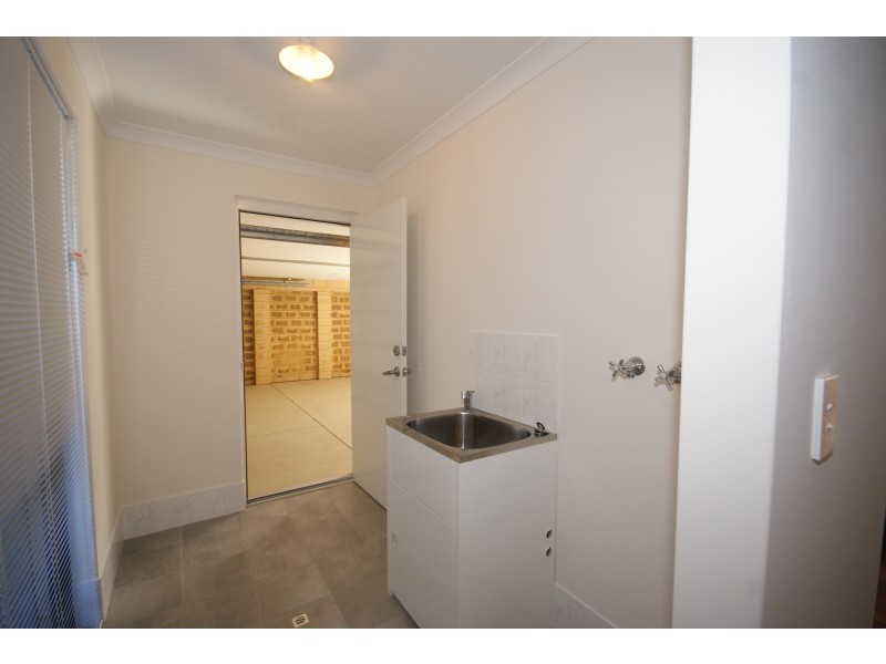 11 Amadeus Way, Success WA 6164