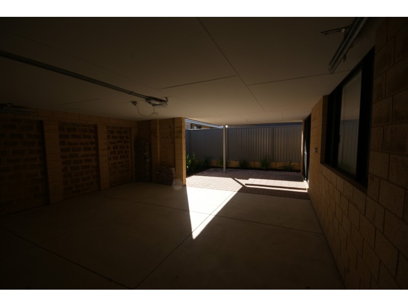 11 Amadeus Way, Success WA 6164