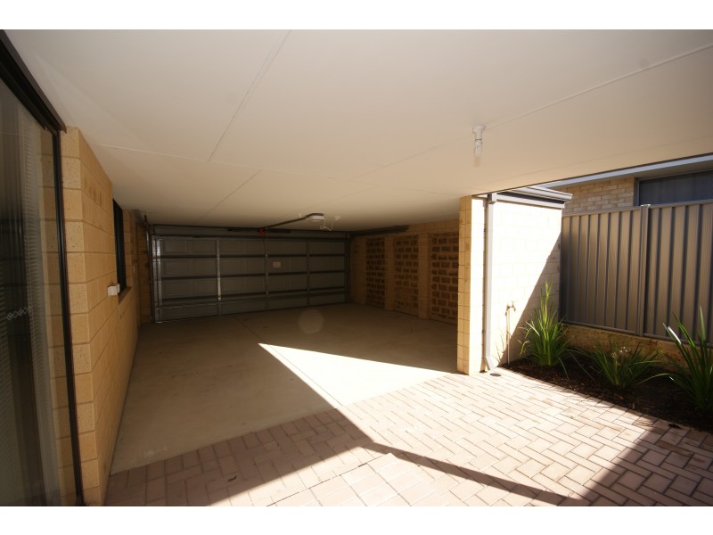 11 Amadeus Way, Success WA 6164