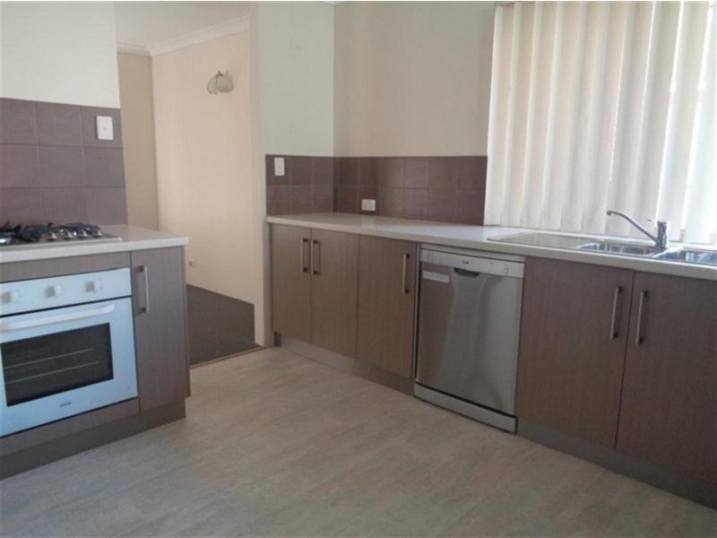 6 Link Way, Cooloongup WA 6168