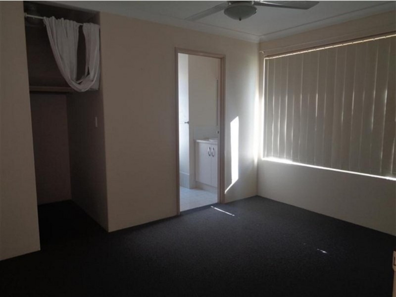 6 Link Way, Cooloongup WA 6168