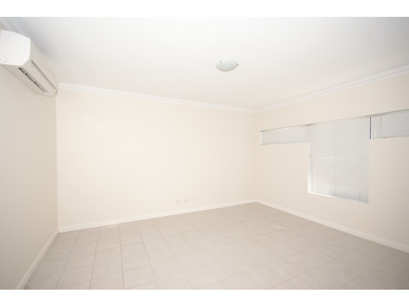 3/35 Branch Circus, Success WA 6164