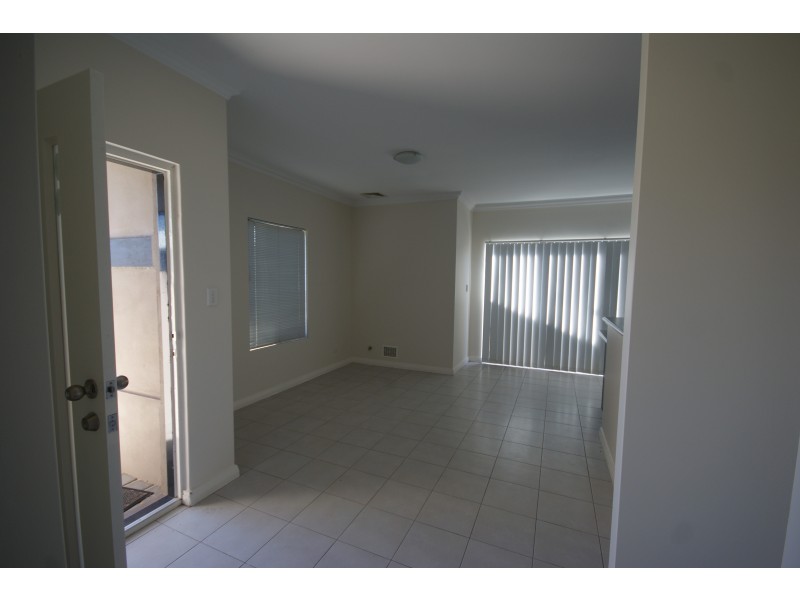 3/35 Branch Circus, Success WA 6164