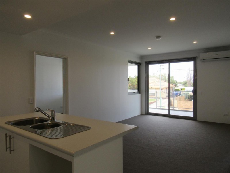 3/102 Kent Street, Rockingham WA 6168