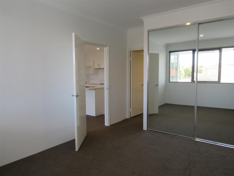 3/102 Kent Street, Rockingham WA 6168
