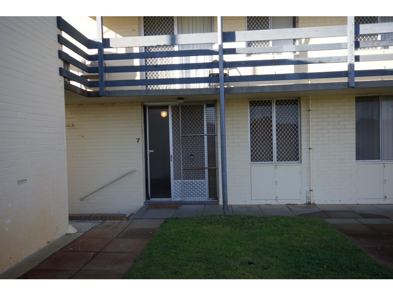 7/19 Blackwood Avenue, Hamilton Hill WA 6163