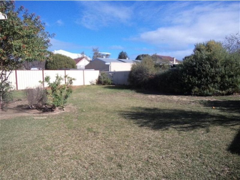 5 Catherine Street, Safety Bay WA 6169