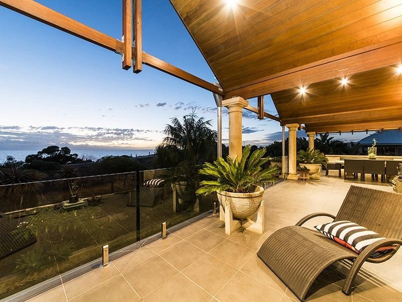 4 Cardiff Place, Warnbro WA 6169