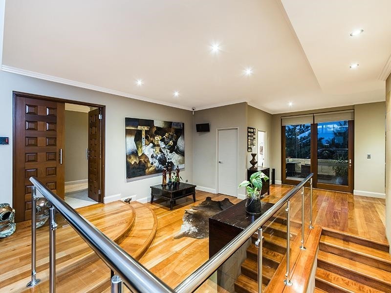 4 Cardiff Place, Warnbro WA 6169