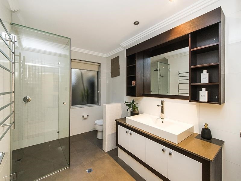 4 Cardiff Place, Warnbro WA 6169