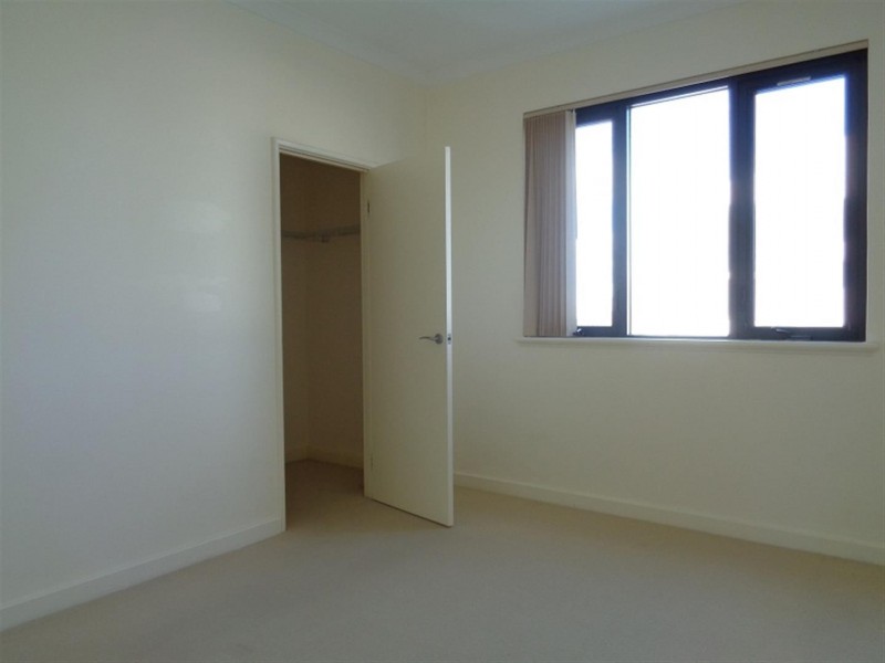 12/17-21 Rockingham Beach Road, Rockingham WA 6168