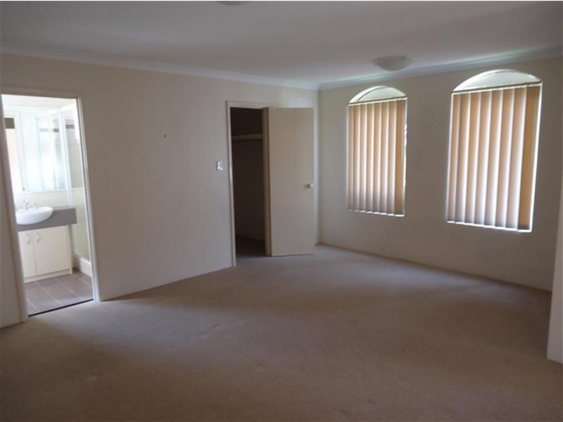 24 Greeson Parkway, Secret Harbour WA 6173