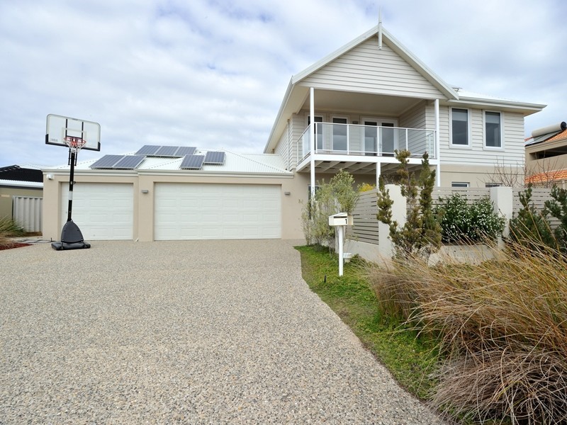 1 Margaret Road, Secret Harbour WA 6173