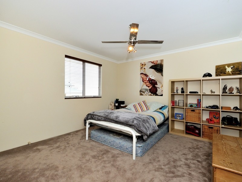 1 Margaret Road, Secret Harbour WA 6173