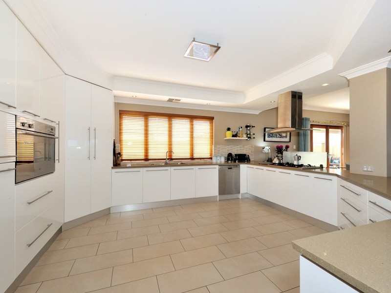 3  Three Bears Loop, Secret Harbour WA 6173