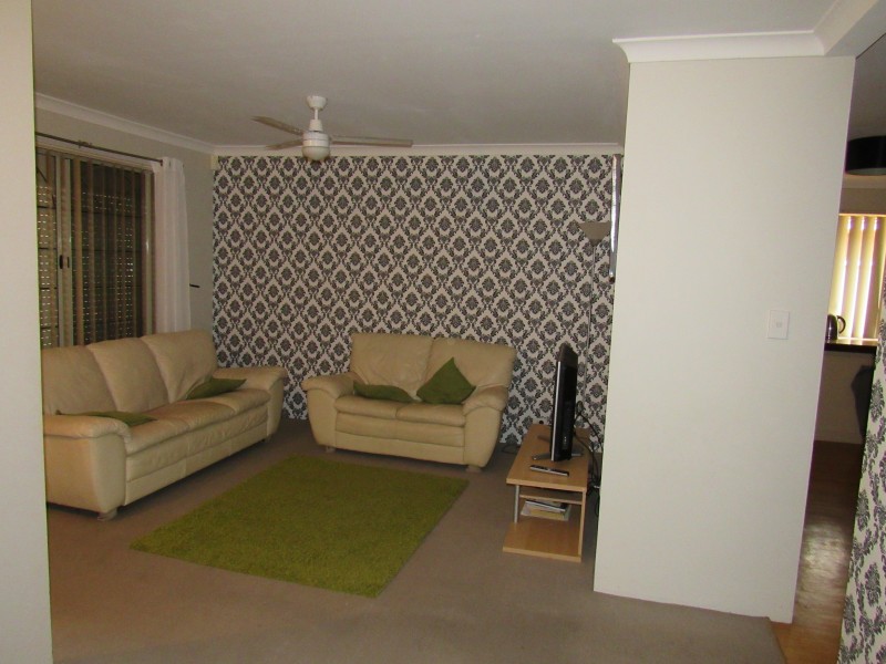 8 Armistice Way, Warnbro WA 6169