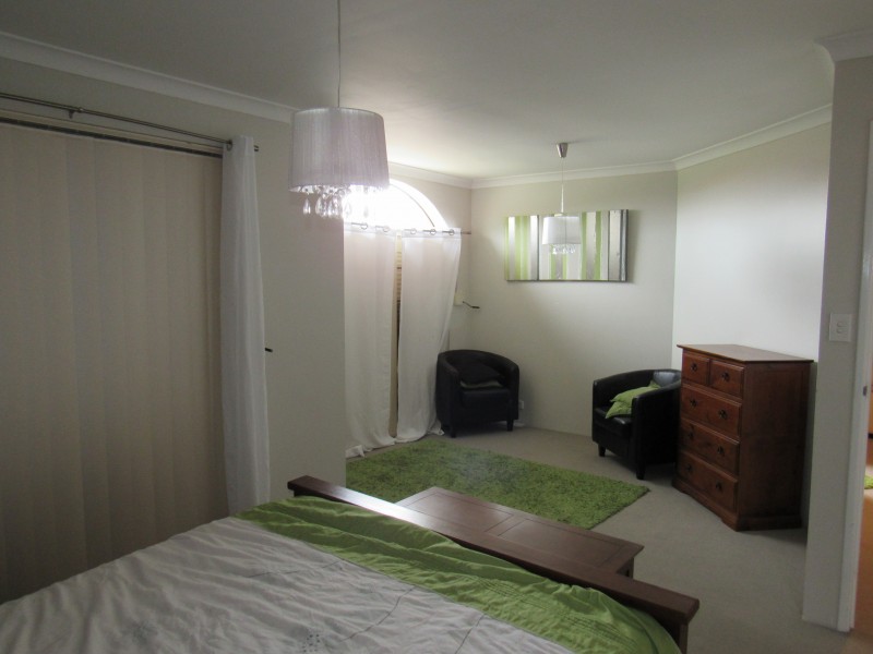 8 Armistice Way, Warnbro WA 6169