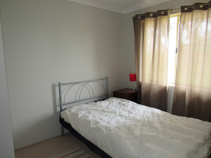 8 Armistice Way, Warnbro WA 6169
