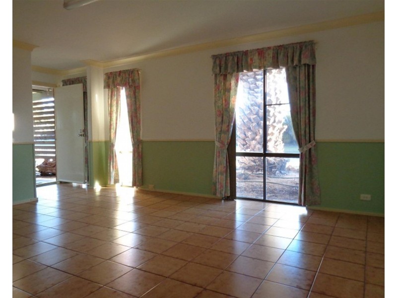 10 Markaling Close, Hillman WA 6168