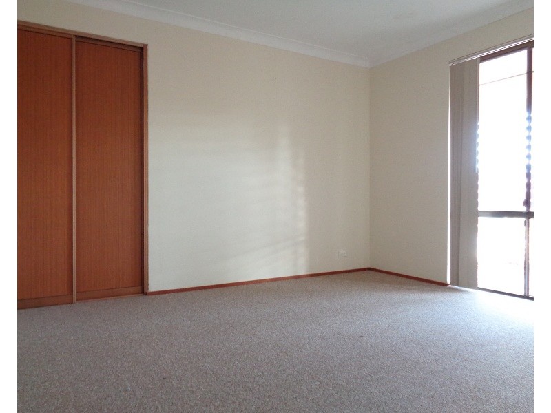 10 Markaling Close, Hillman WA 6168