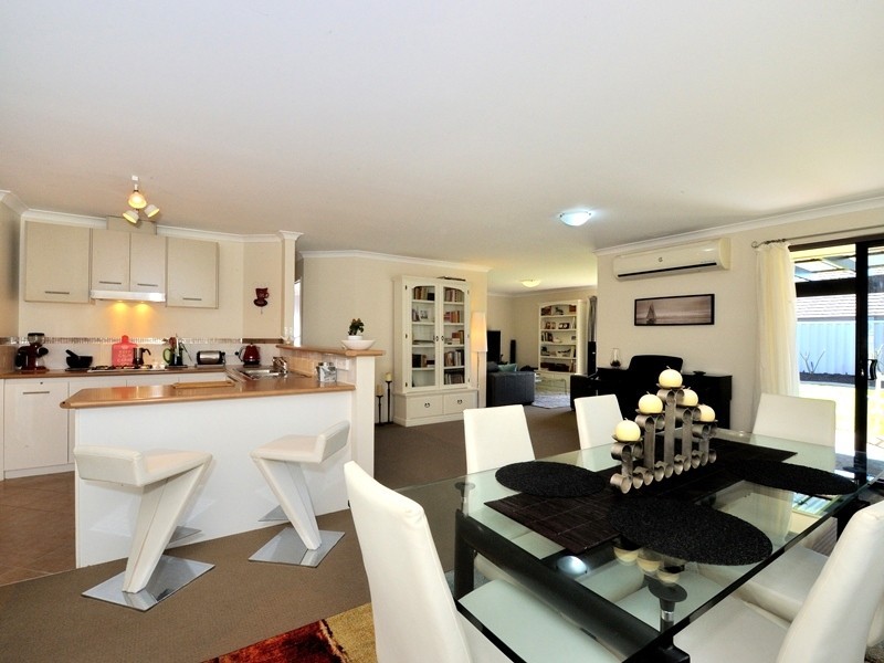 3 Volcans Mews, Port Kennedy WA 6172