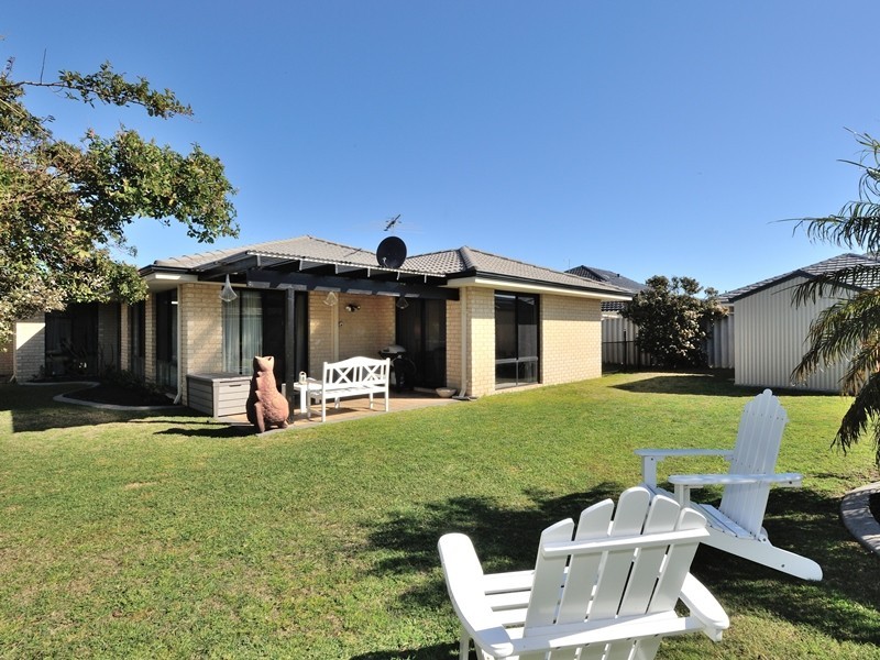 3 Volcans Mews, Port Kennedy WA 6172