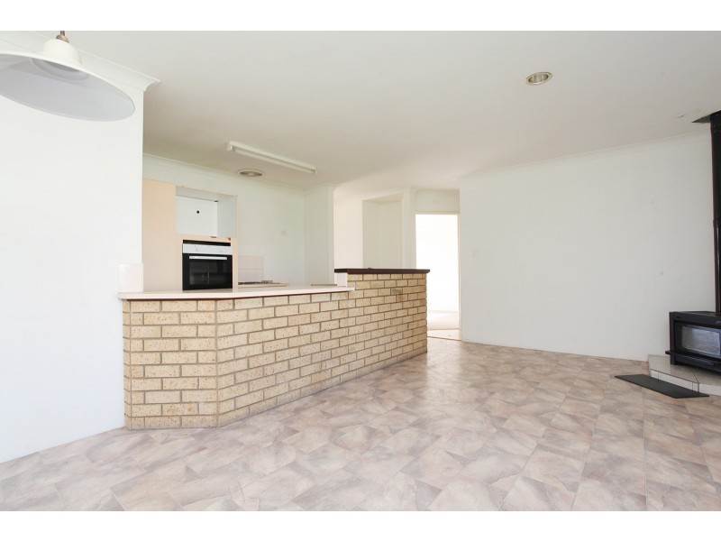 12 St Andrews Loop, Cooloongup WA 6168