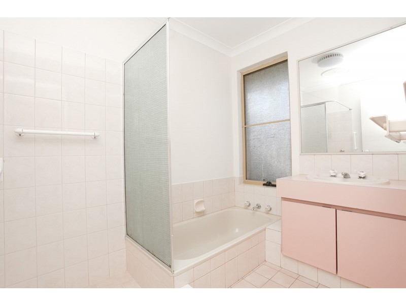 12 St Andrews Loop, Cooloongup WA 6168