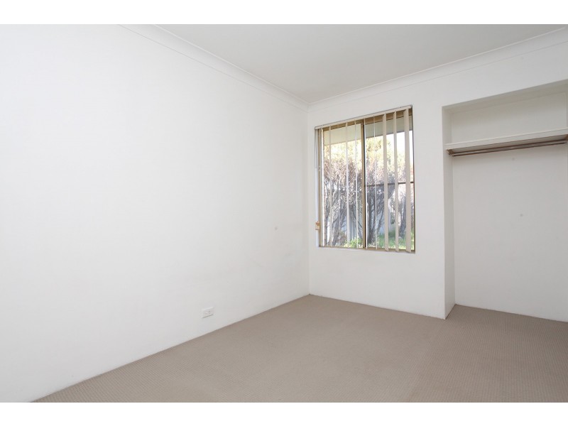 12 St Andrews Loop, Cooloongup WA 6168