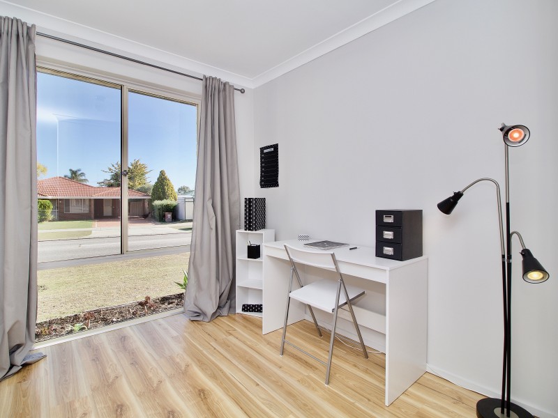 1 Santa Monica Drive, Waikiki WA 6169