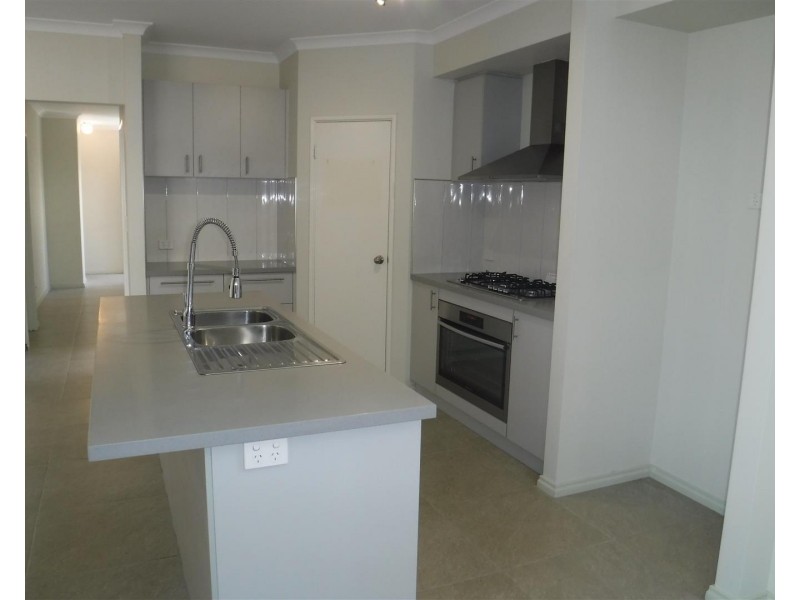 1D Radford Place, Safety Bay WA 6169