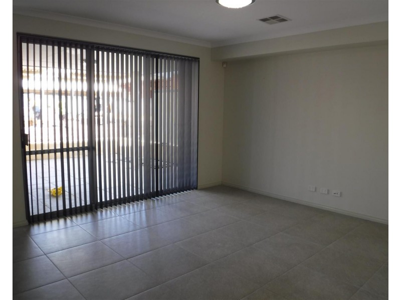 1D Radford Place, Safety Bay WA 6169