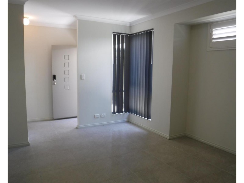 1D Radford Place, Safety Bay WA 6169