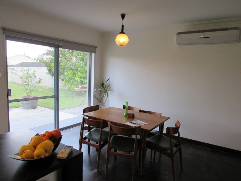 4 Dolphin Road, Safety Bay WA 6169