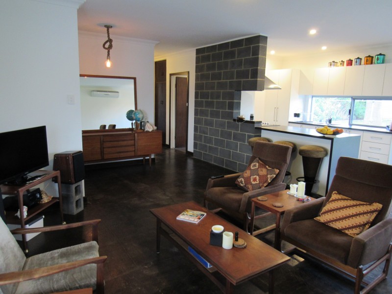 4 Dolphin Road, Safety Bay WA 6169