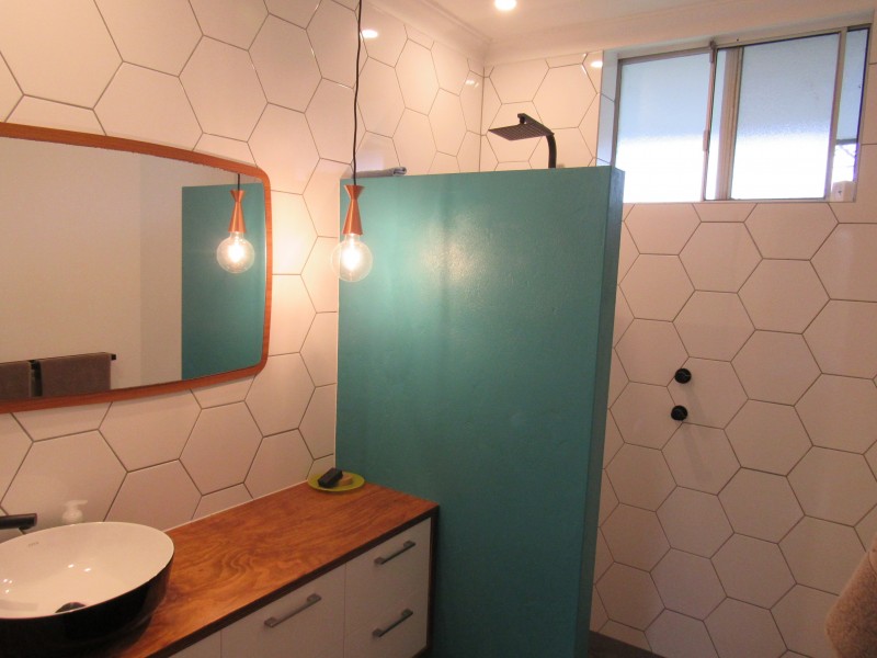 4 Dolphin Road, Safety Bay WA 6169