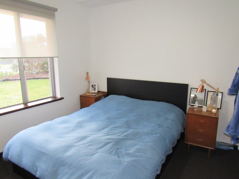 4 Dolphin Road, Safety Bay WA 6169