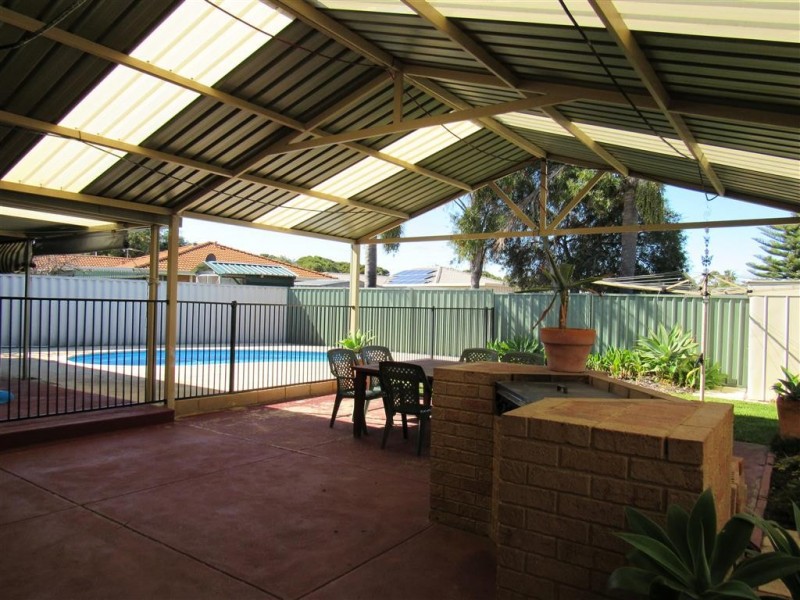 3 Java Place, Waikiki WA 6169