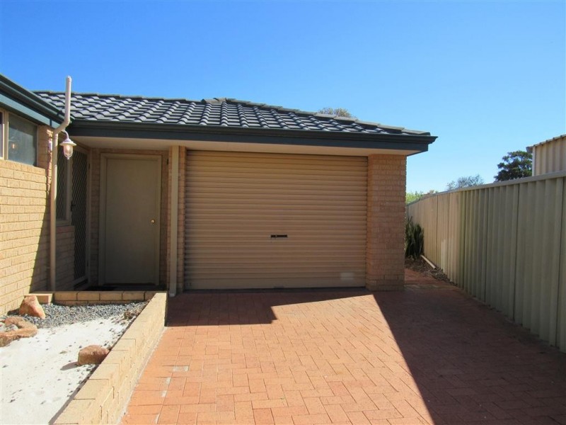 3 Java Place, Waikiki WA 6169