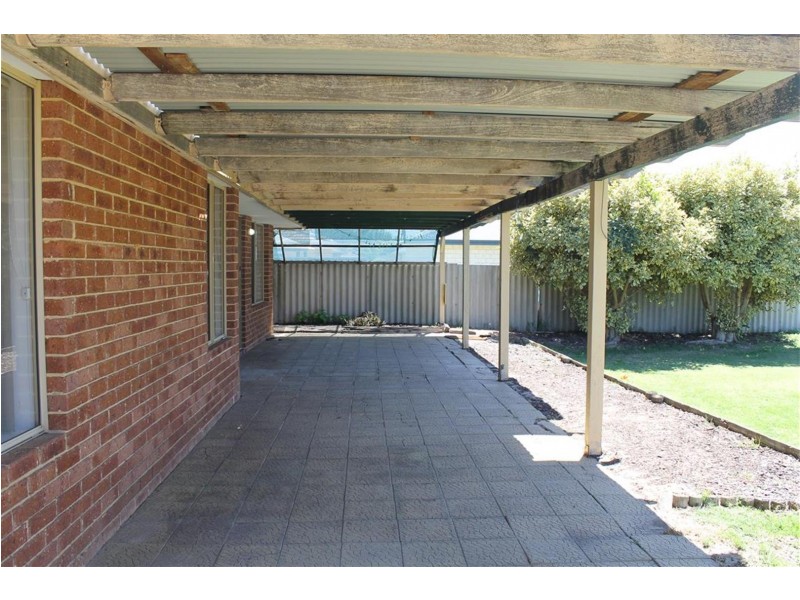 21 Lynda Crescent, Cooloongup WA 6168