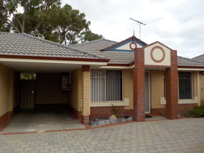 7/4 Marlo Place, Waikiki WA 6169