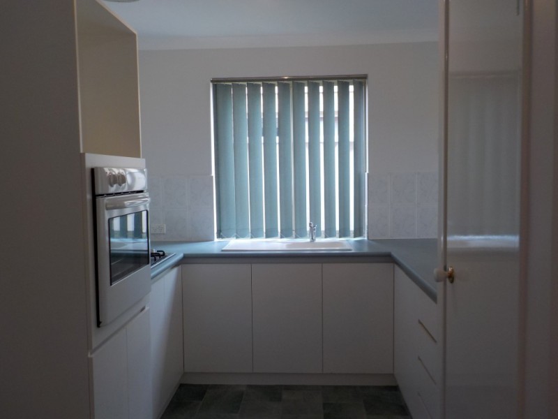 7/4 Marlo Place, Waikiki WA 6169