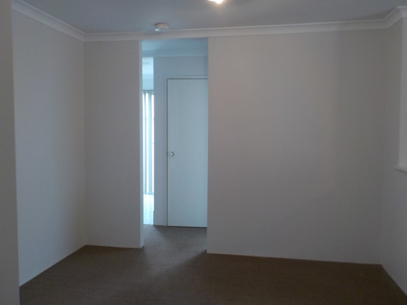 7/4 Marlo Place, Waikiki WA 6169