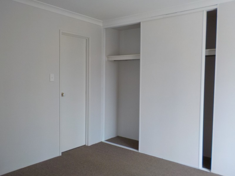 7/4 Marlo Place, Waikiki WA 6169