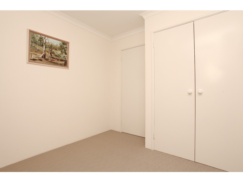 1/9 Ashford Avenue, Rockingham WA 6168