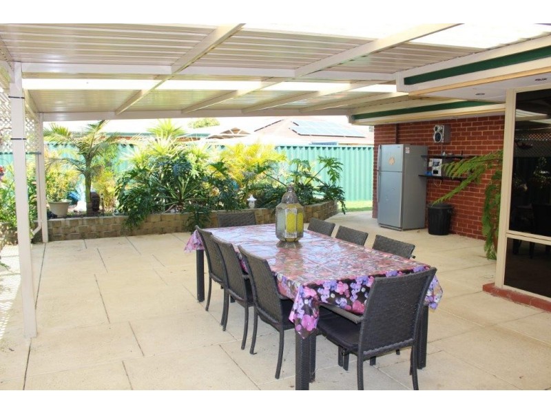 14 Oceanic Court, Port Kennedy WA 6172
