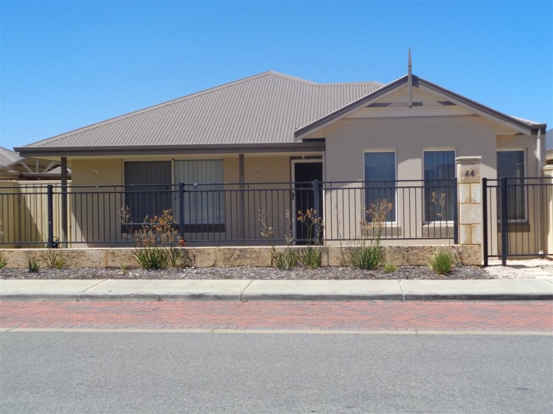 44 Clarkshill Road, Secret Harbour WA 6173